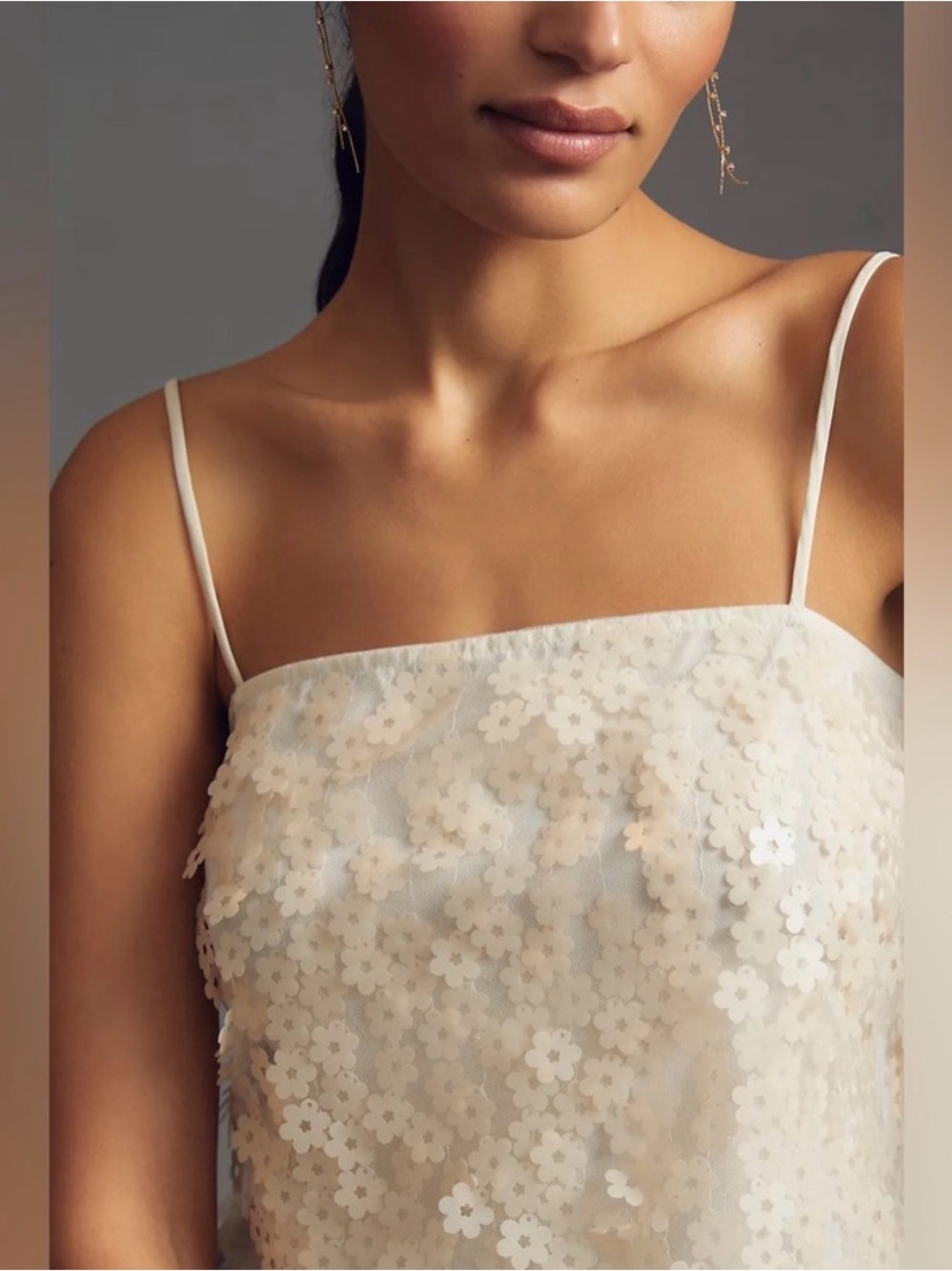 ASTR Luxoria Top Delicate Ivory Sequin Floral Camisole Top Size S - Picture 4 of 10